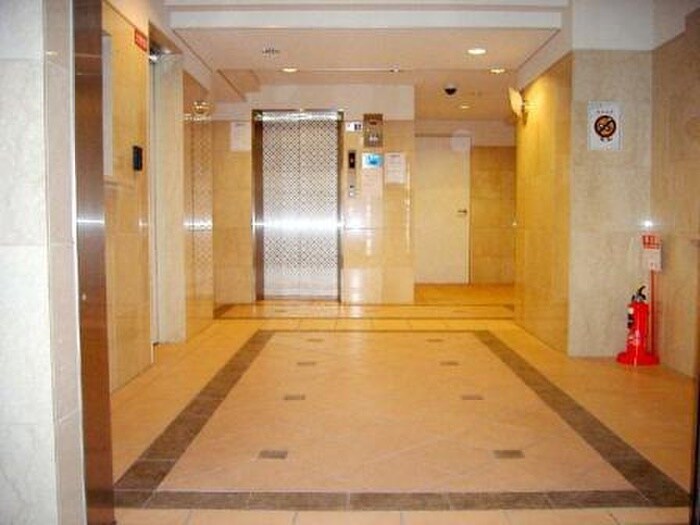 エントランス部分 ジュネーゼグラン東梅田(1004)