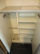 靴箱 ジュネーゼグラン東梅田(1004)