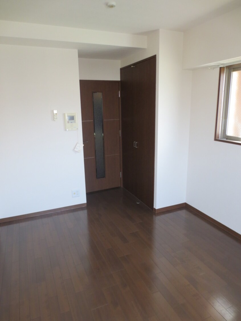 居室 ジュネーゼグラン東梅田(1004)