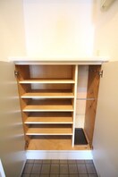 靴箱 ｱｸｼﾙｺｰﾄ京都二条ｳｴｽﾄ（1001）