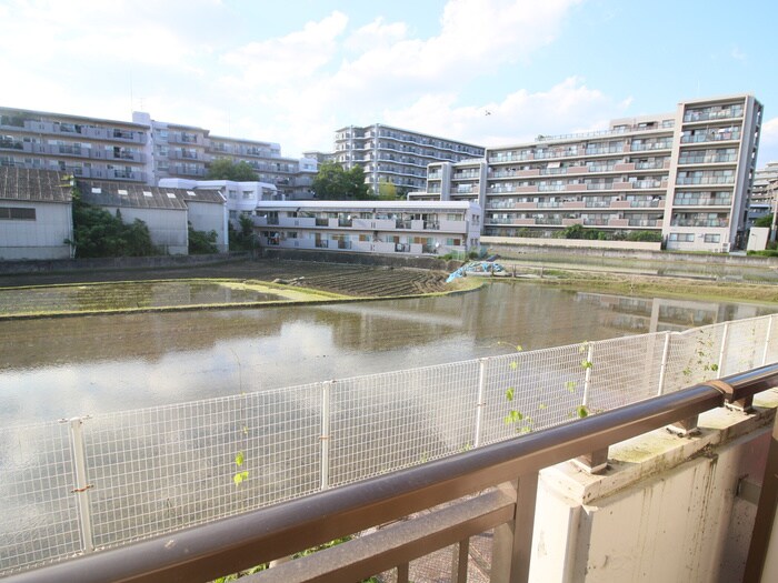 室内からの展望 カルム緑地公園Ⅱ