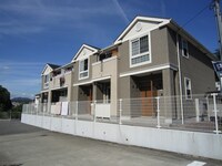 ユニゾン川西１