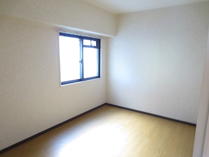 居室 ﾗ･ｸｰﾚ　KASUGA