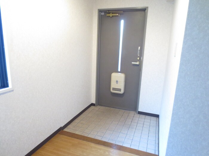 玄関 ﾗ･ｸｰﾚ　KASUGA