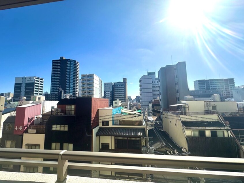 室内からの展望 ファインフラッツ日本橋(503)
