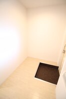 玄関 かぎ屋ビル