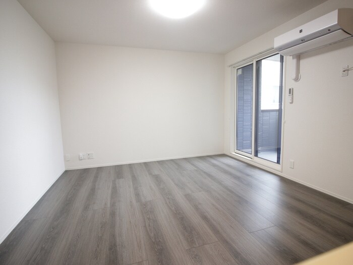 居室 Ｄ－ｒｅｓｉｄｅｎｃｅ服部本町