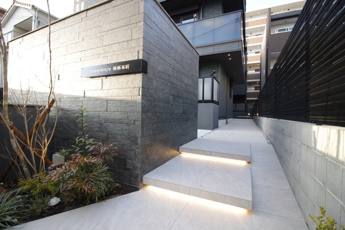 エントランス部分 Ｄ－ｒｅｓｉｄｅｎｃｅ服部本町