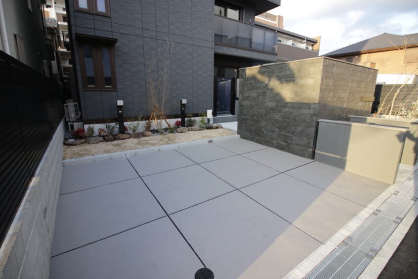 駐車場 Ｄ－ｒｅｓｉｄｅｎｃｅ服部本町