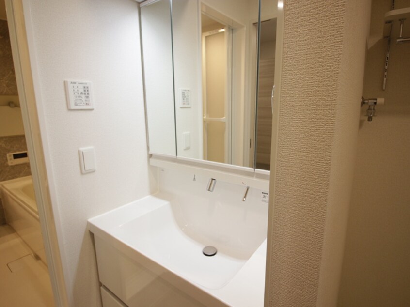 洗面 Ｄ－ｒｅｓｉｄｅｎｃｅ服部本町