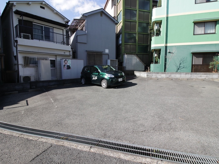 駐車場 ライフハイム須賀