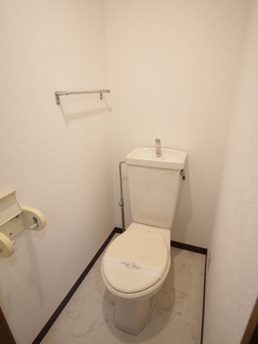 トイレ ライフハイム須賀