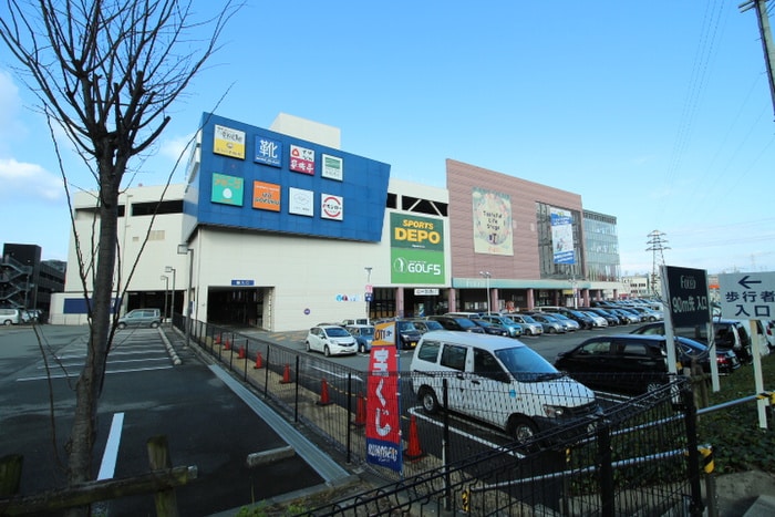 フォレオひらかた(ショッピングセンター/アウトレットモール)まで1600m ライフハイム須賀