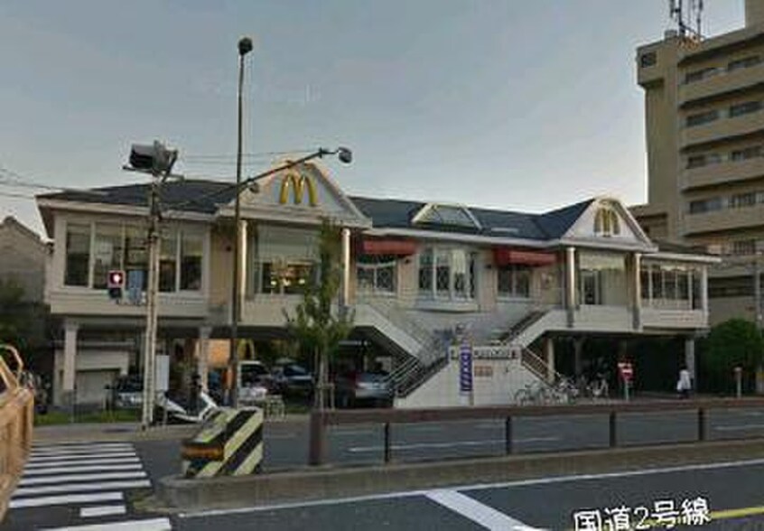 マスドナルド(ファストフード)まで414m グローリーメゾン