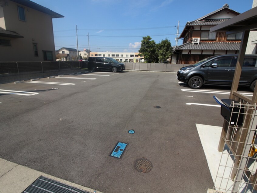 駐車場 Belle fleur