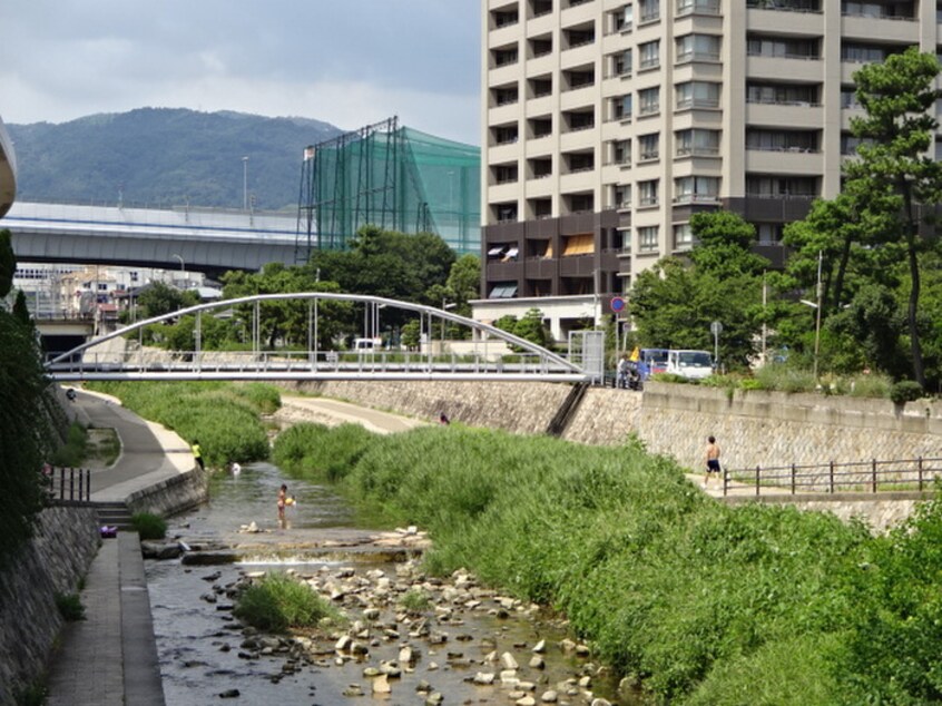 住吉川(公園)まで340m リッジヴィラ魚崎