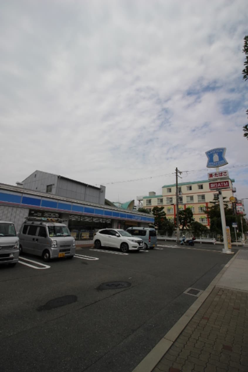 ローソン(コンビニ)まで500m Kohimari＋yu田島