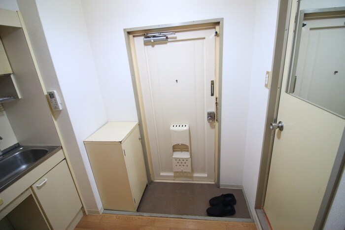 玄関 シャト－平野