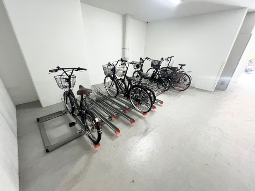 駐輪場 ｴｽﾃﾑｺｰﾄ谷町九丁目(1303)