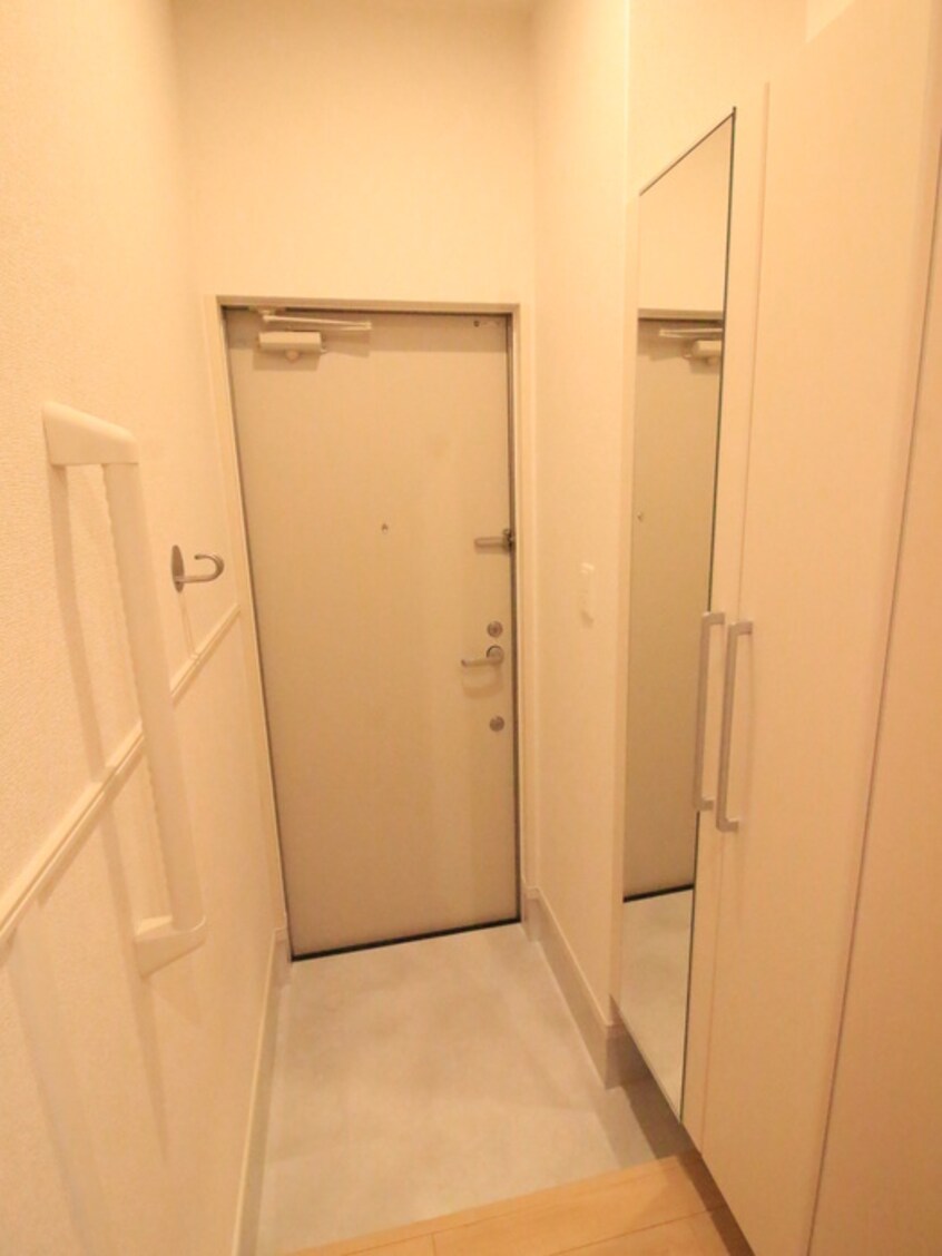 玄関 ヴァレンティア若江本町