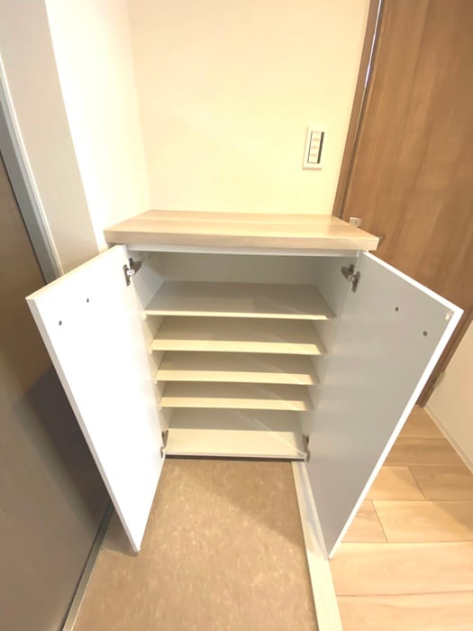 靴箱 CREST TAPP 新大阪(302)