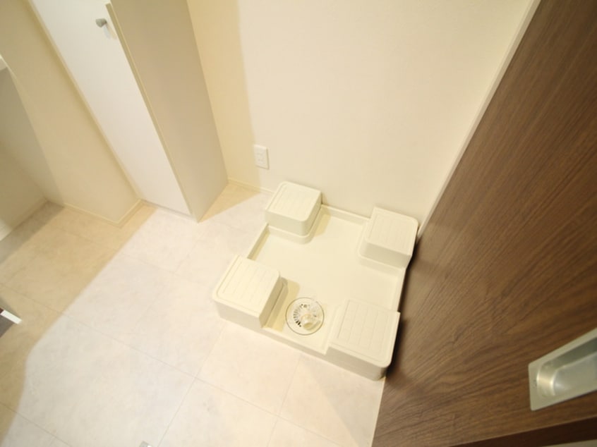 洗濯機置場 LS RESIDENCE NAKAMOZU