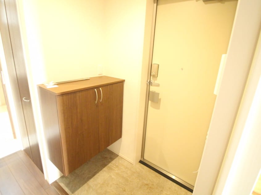 玄関 LS RESIDENCE NAKAMOZU