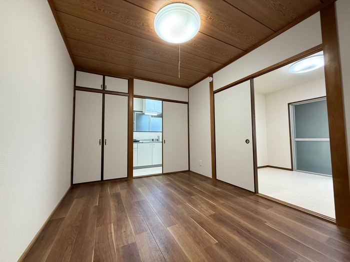 居室 久保田ビル