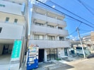 ドミール伊勢田の外観
