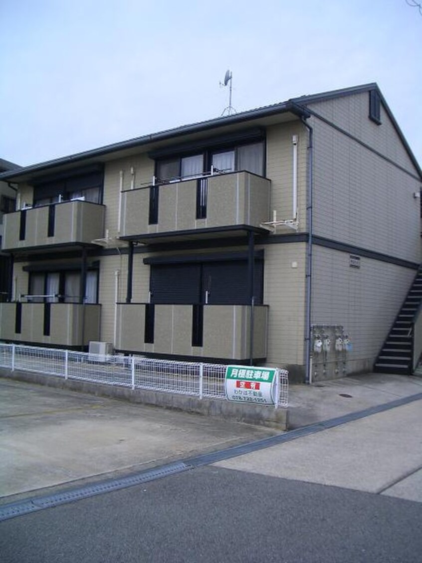 駐車場 中山ハイツ