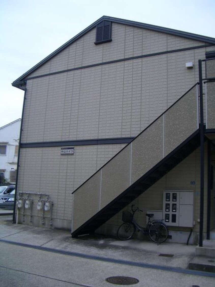 駐輪場 中山ハイツ