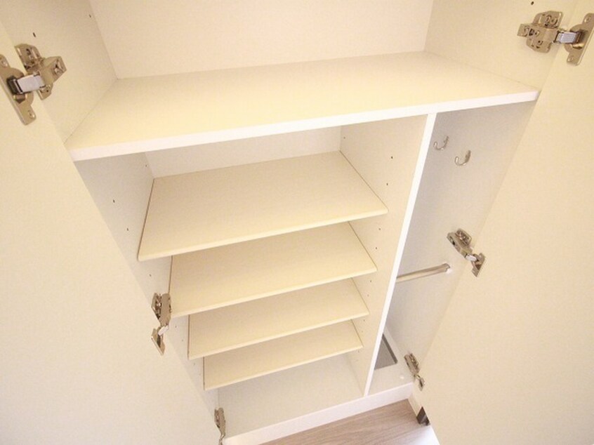 靴箱 ﾌｧｽﾃｰﾄ京都堀川ｽｸｴｱ（604）