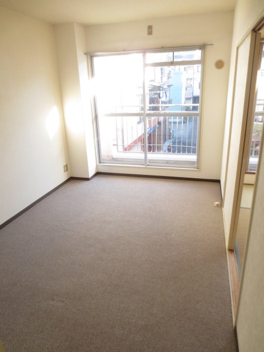 居室 プチメゾントウダ