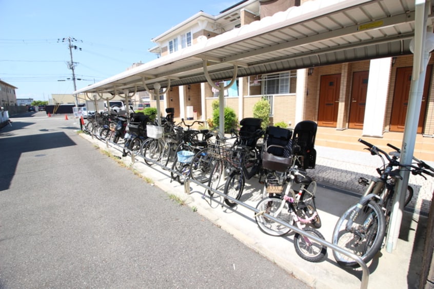 駐輪場 ミルト・ヴィラB