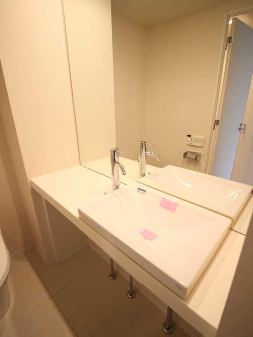 洗面 ﾃﾞｭｵﾝ新大阪ﾚｼﾞﾃﾞﾝｽ(608)