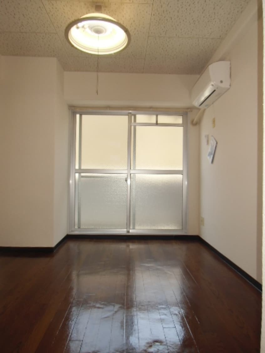 居室 LakiaMaison弁天町