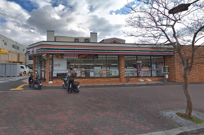 セブンイレブン(コンビニ)まで300m メゾンKPC