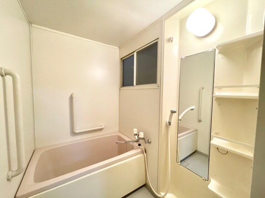 バス／シャワールーム等 西御園連棟貸家北棟(110番地)