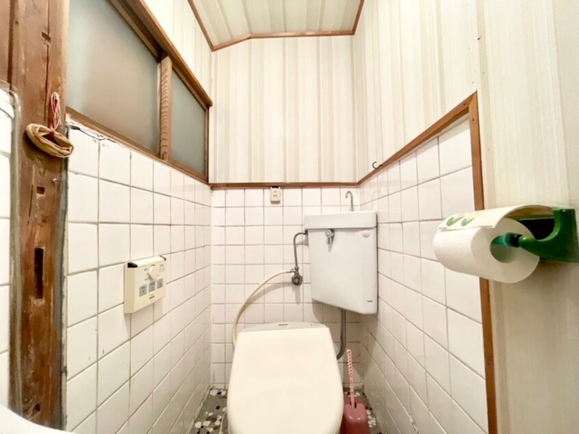 トイレ 西御園連棟貸家北棟(110番地)