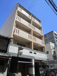 ラトゥ－ル綾小路