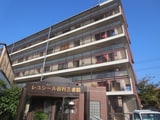 レユシール谷村 三番館