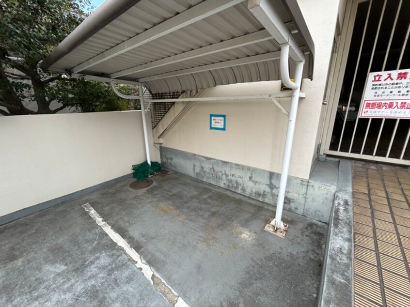 バイク置き場 ビュ－テラス大新