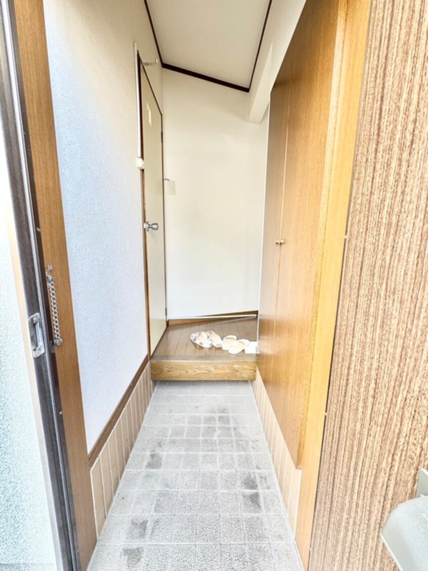 玄関 川西マンション