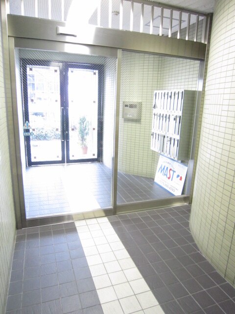 エントランス部分 ＣＯＵＲＴ　ＵＥＳＨＯ