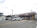 セブンイレブン(コンビニ)まで580m Villa　Masa　東棟