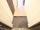 玄関 ﾌｧｽﾃｰﾄ京都堀川ｽｸｴｱ（1004）