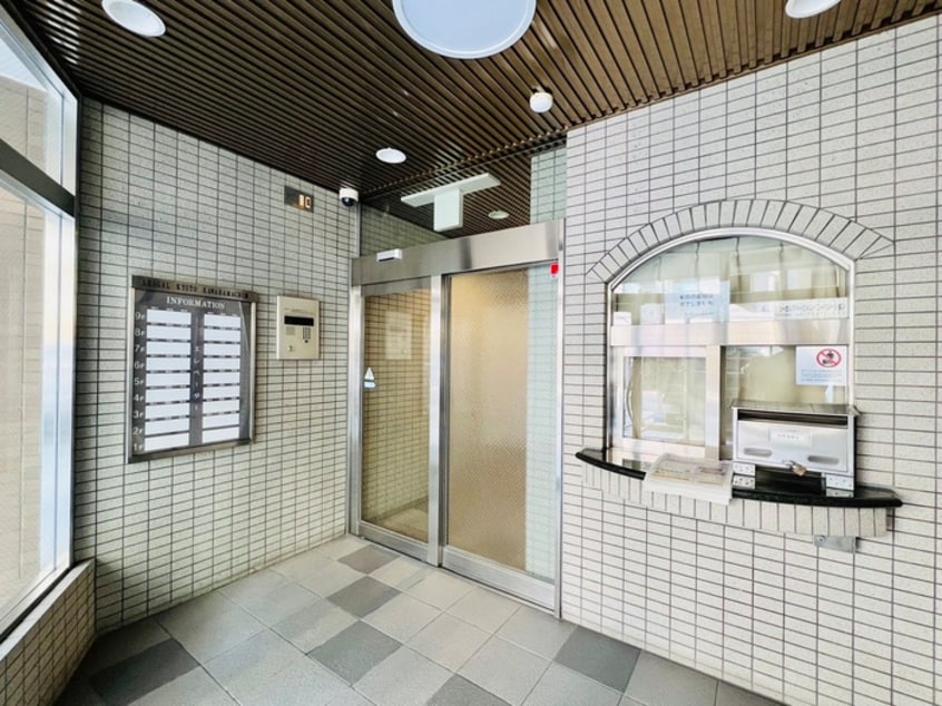 エントランス部分 リ－ガル京都河原町Ⅲ(401)