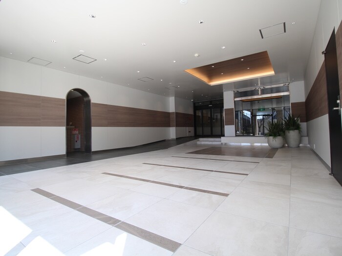 エントランス部分 ウイング旭ヶ丘