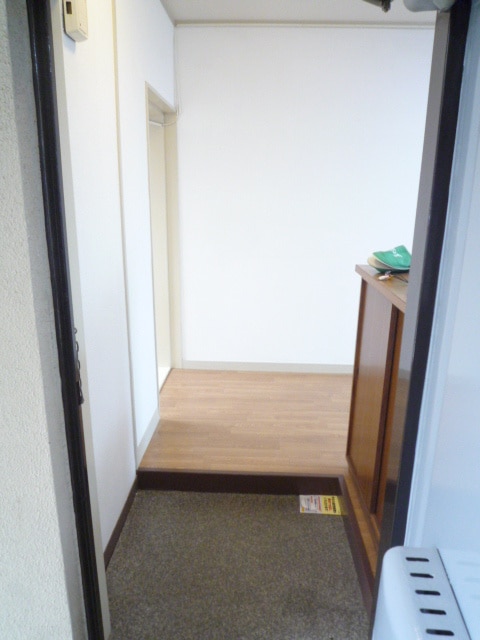 玄関 マンション東岡