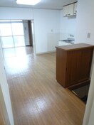 居室 マンション東岡